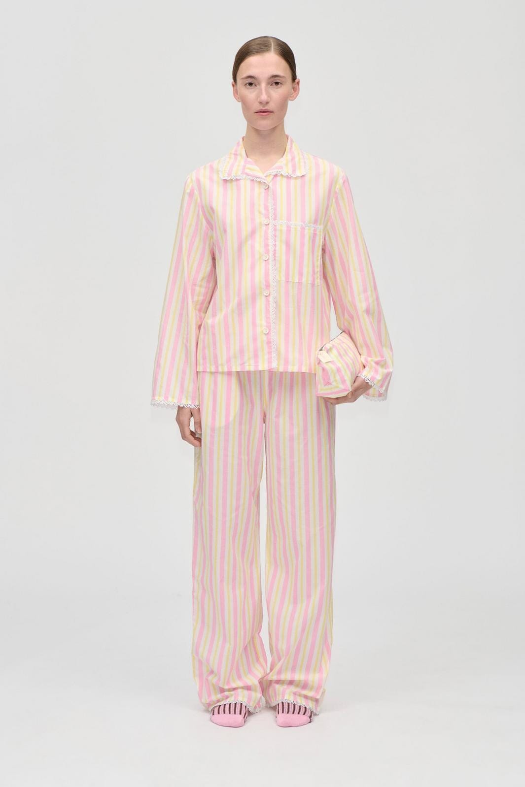 Stine Goya - 2476 Pyjamas, Striped Pyjamassg-ps26-ot004-2476 - Lemon & Rose Stripes Nattøj
