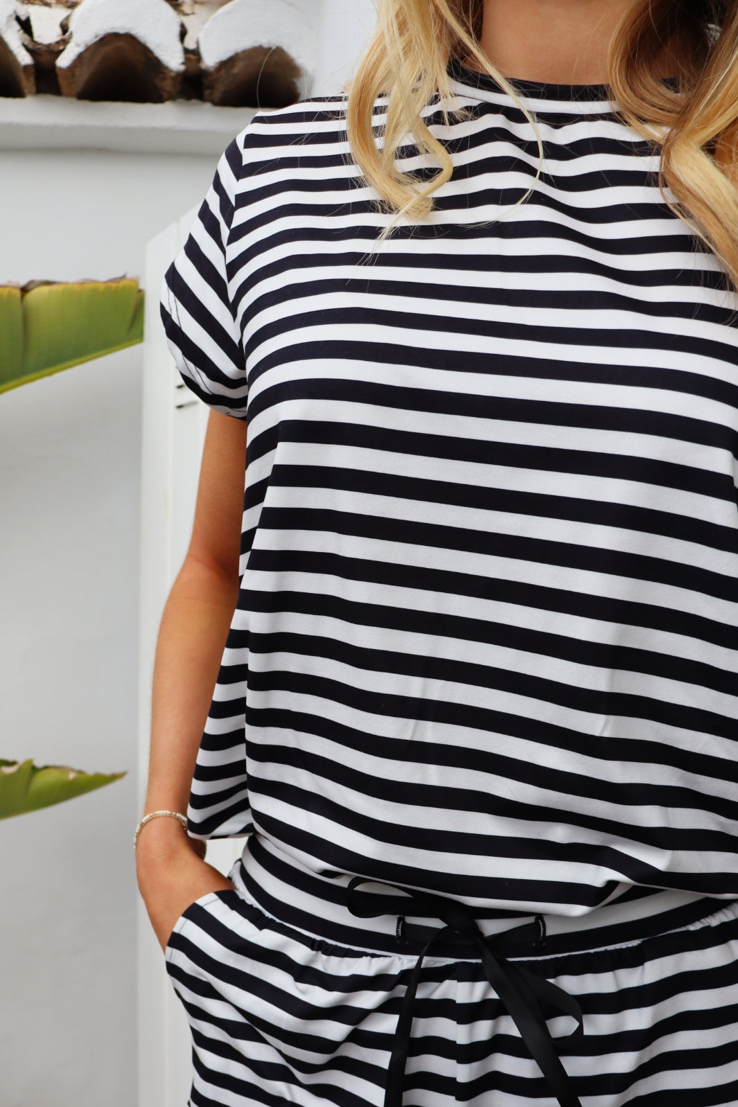 Forudbestilling - Liberte - Alma-U-Tshirt - Black Creme Stripe