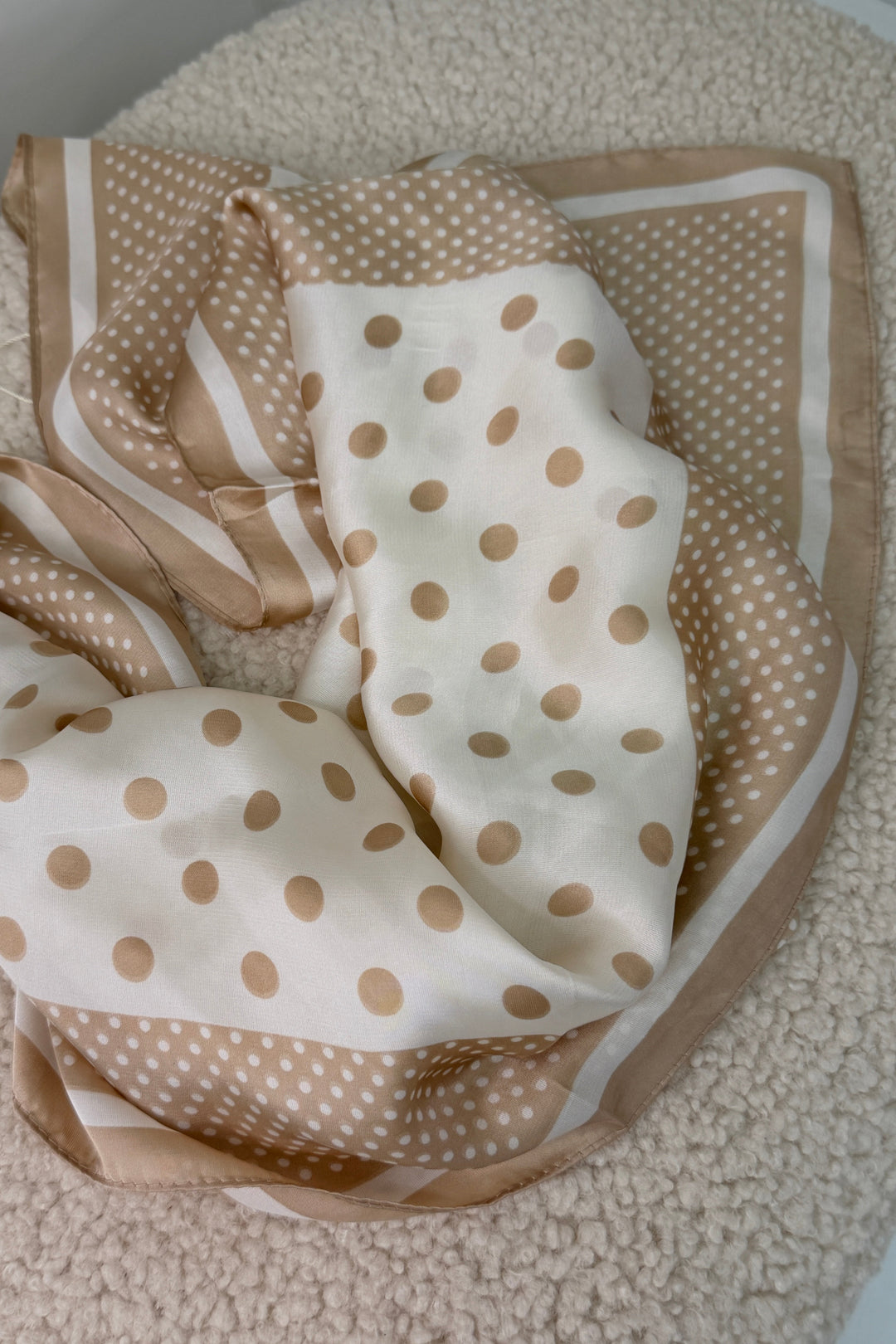 A-bee - Leonora Scarf - Taupe