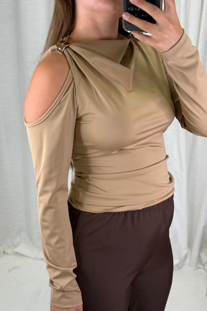 A-bee - Melinda Blouse - Camel
