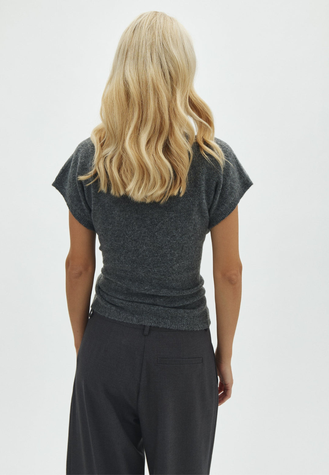 Mbym - Sulana-M 64641778 - 22a - Shadow Grey