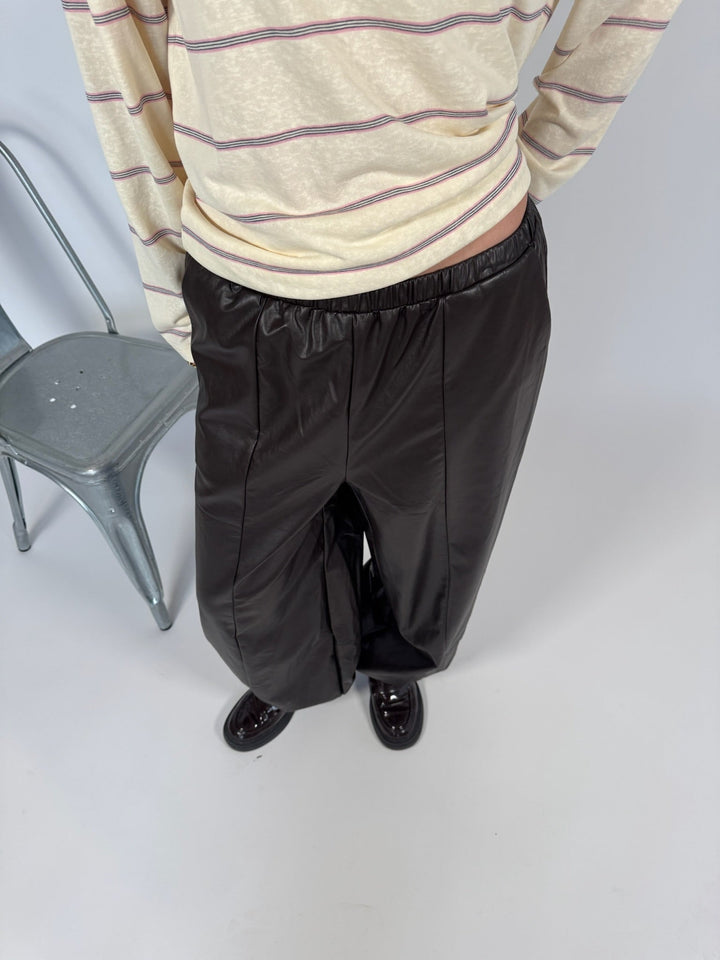 Sisters Point - Vosi-Pa 19682 - 222 - D. Chocolate