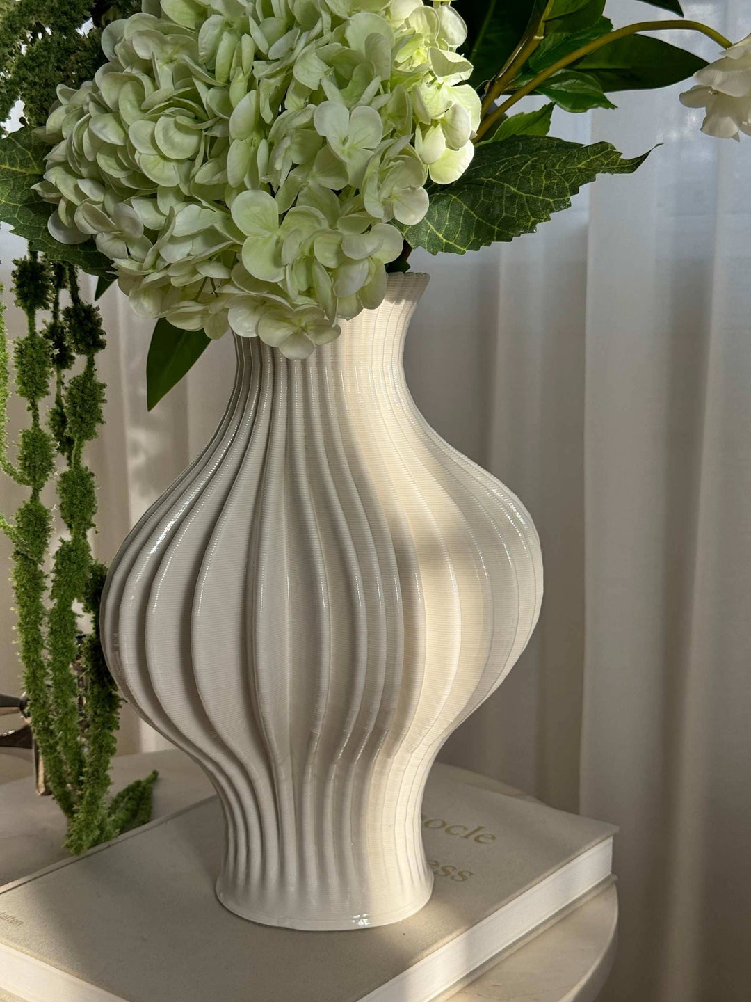 Bloom Objects - Forma Vase - Cloud - 01-211 Cloud 