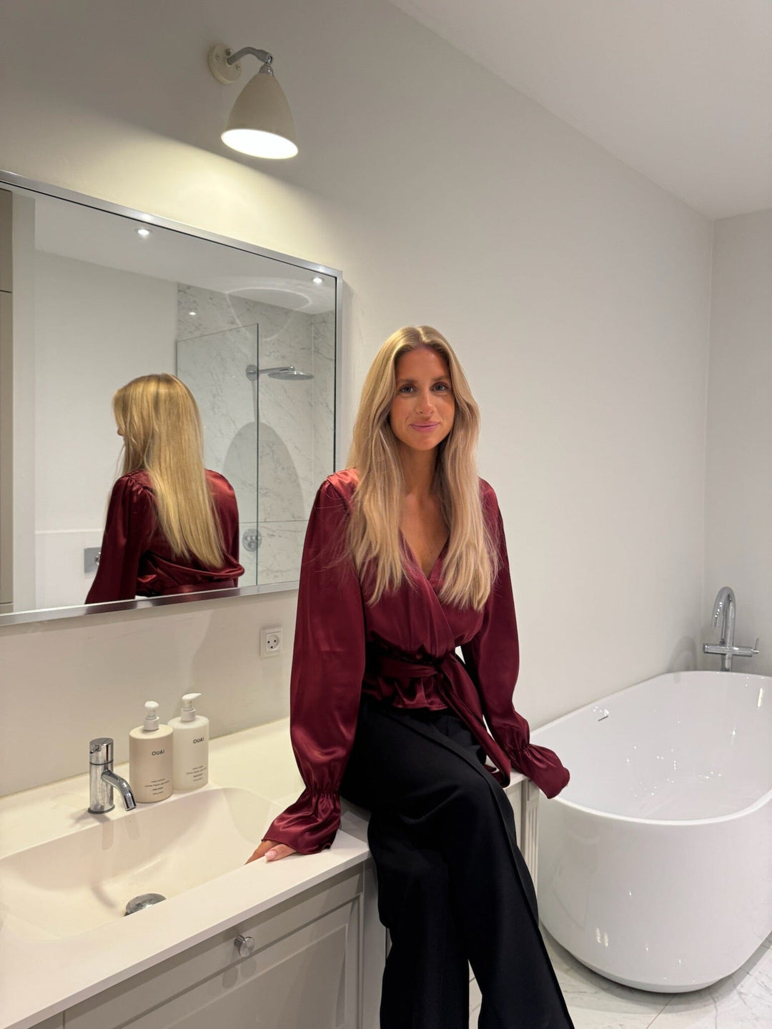 BYIC - Freyaic Shirt A2591 - Bordeaux Satin Skjorter 