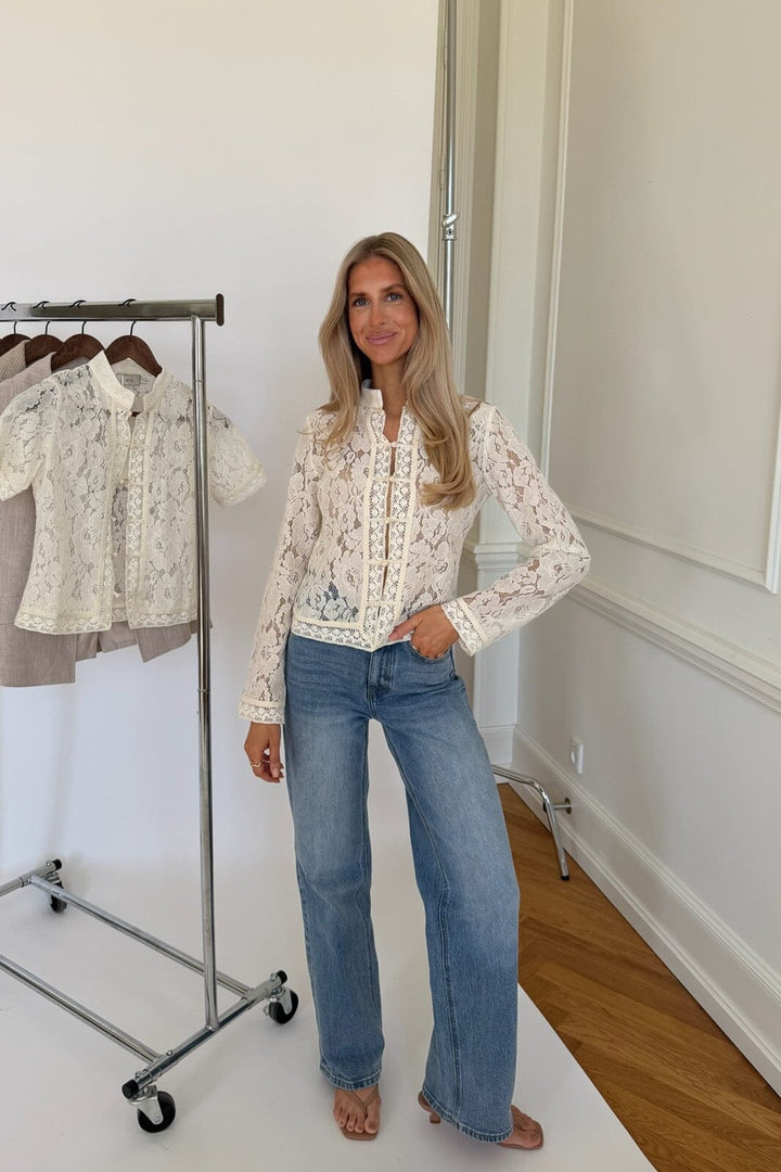 BYIC - Liljaic Shirt A25239 - Off White Lace
