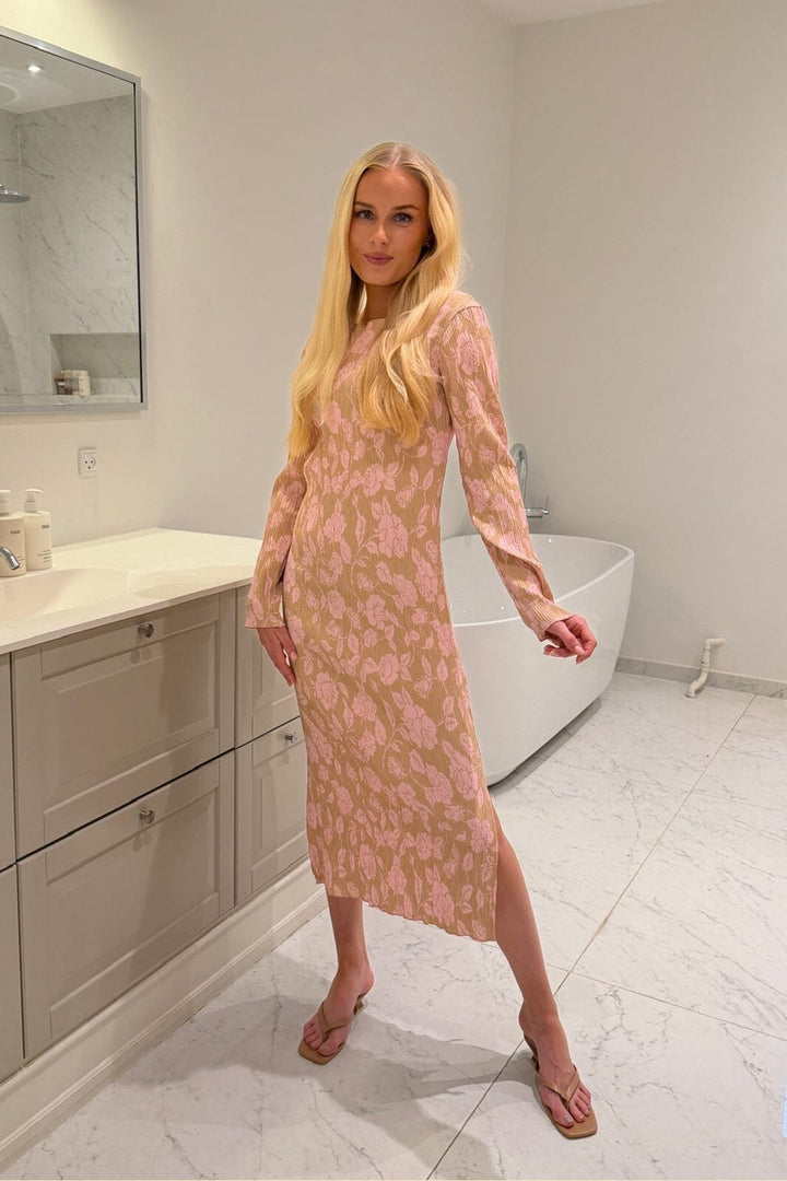 BYIC - Odaic Dress A1015 - Beige Pink Blossom