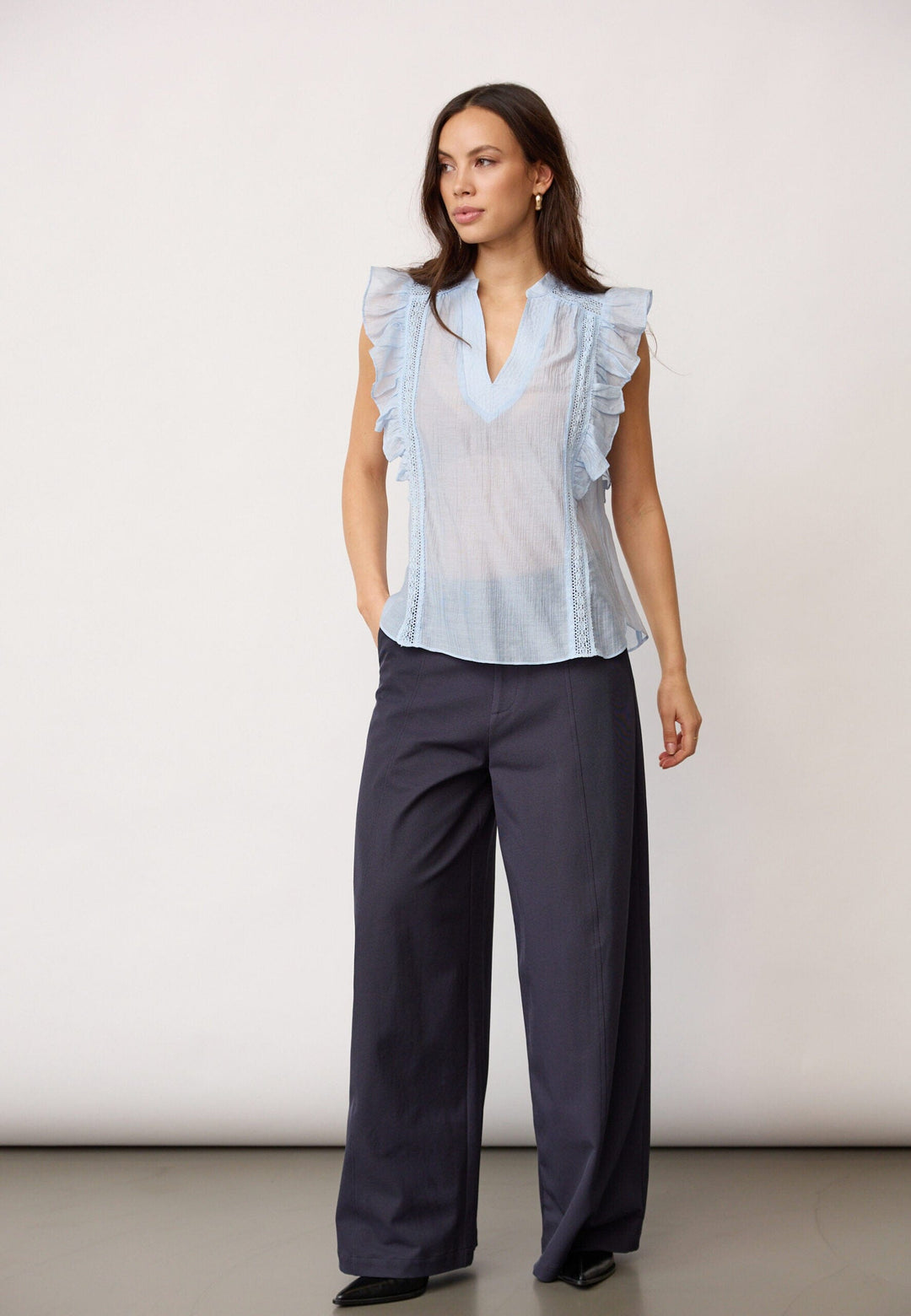 Co´Couture - Avicc Lace Ss V-Top 500168 - 40004 - Pale Blue Toppe 
