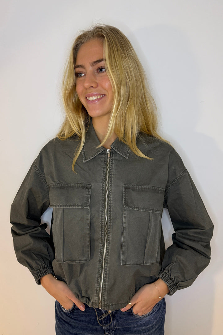 Continue - Carrie Bomber 15110 - Army Jakker 