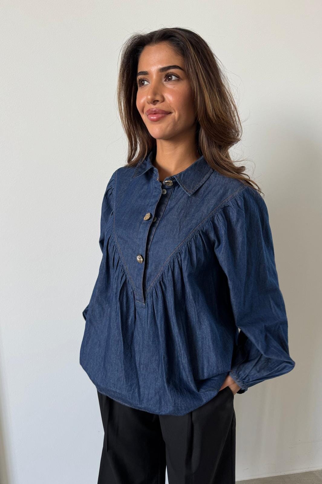 Continue - Dagny 15082 - Chambre Bluser 