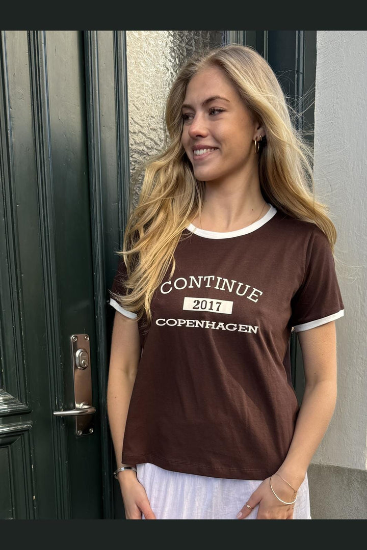 Continue - Dea 15250 - Brown