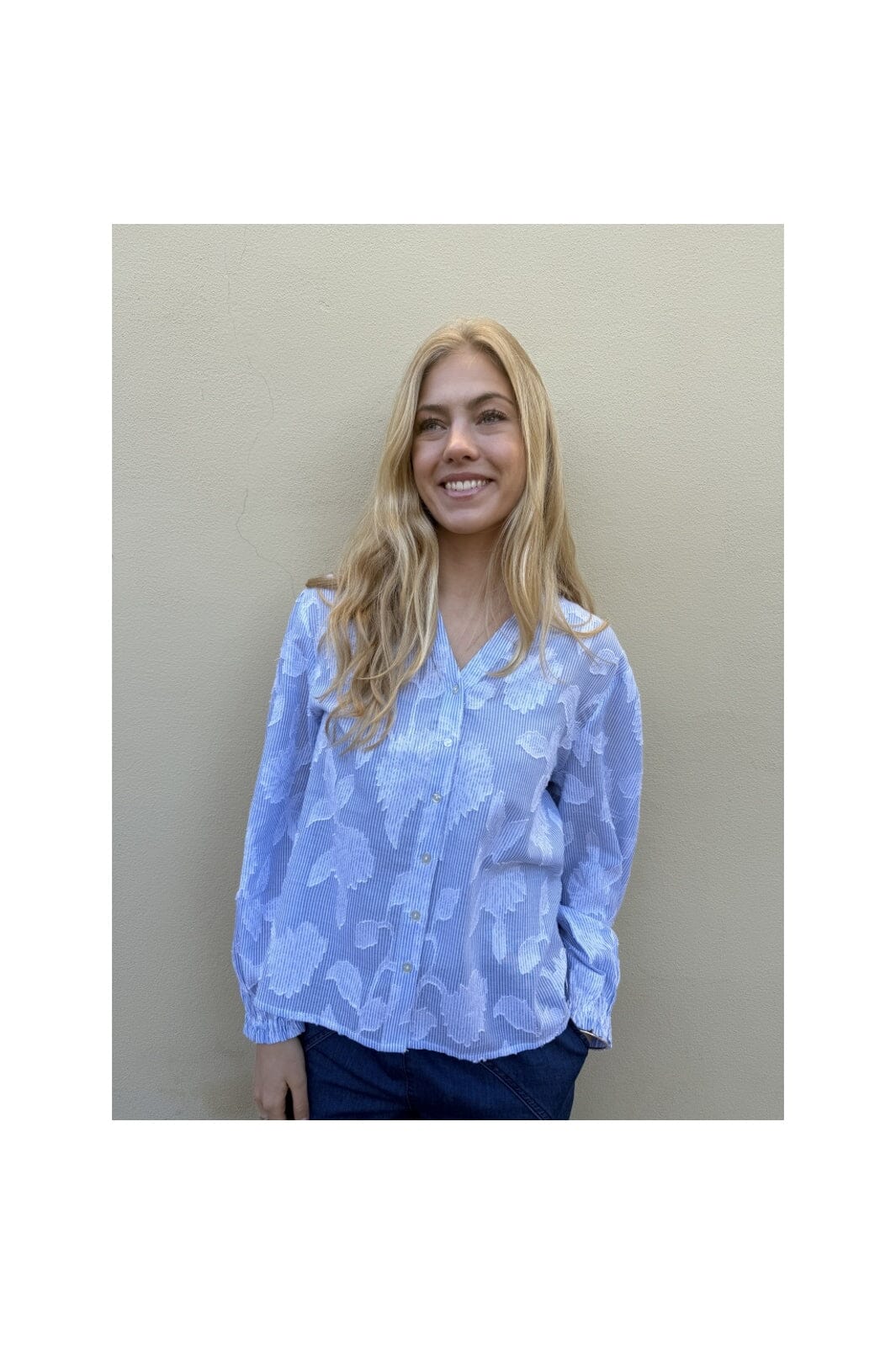 Continue - Iris Emb 15245 - Blue Stripe