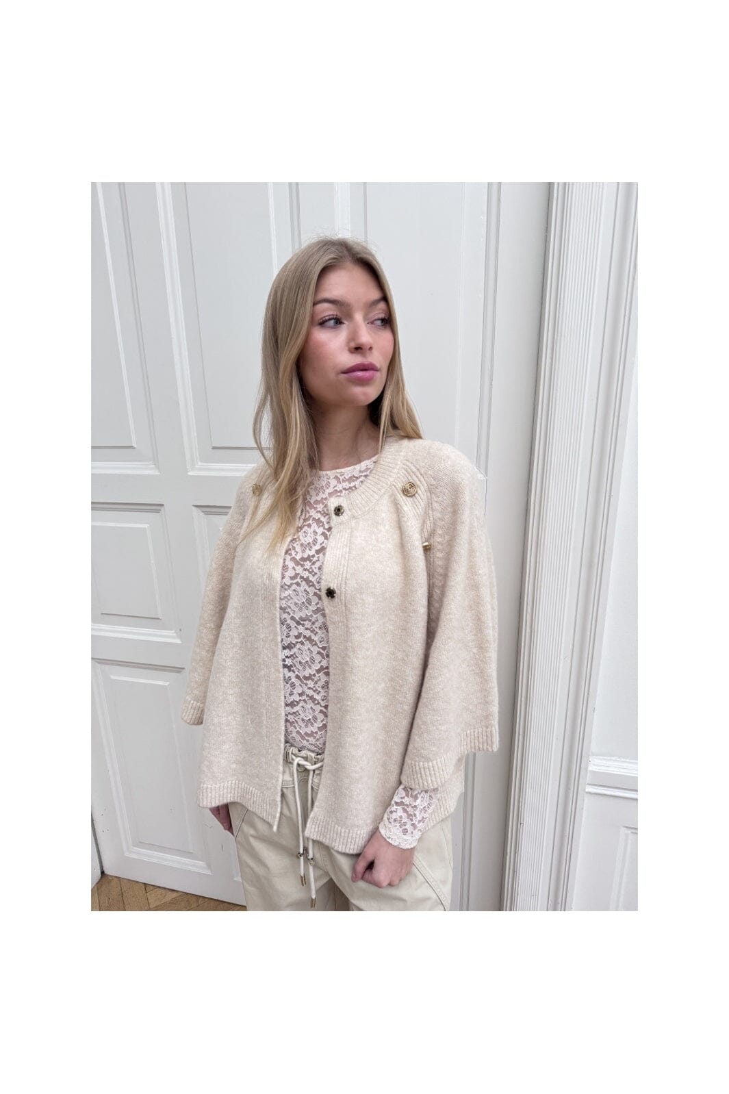 Continue - Louis Cape Stripe 15144 - Ecru Solid