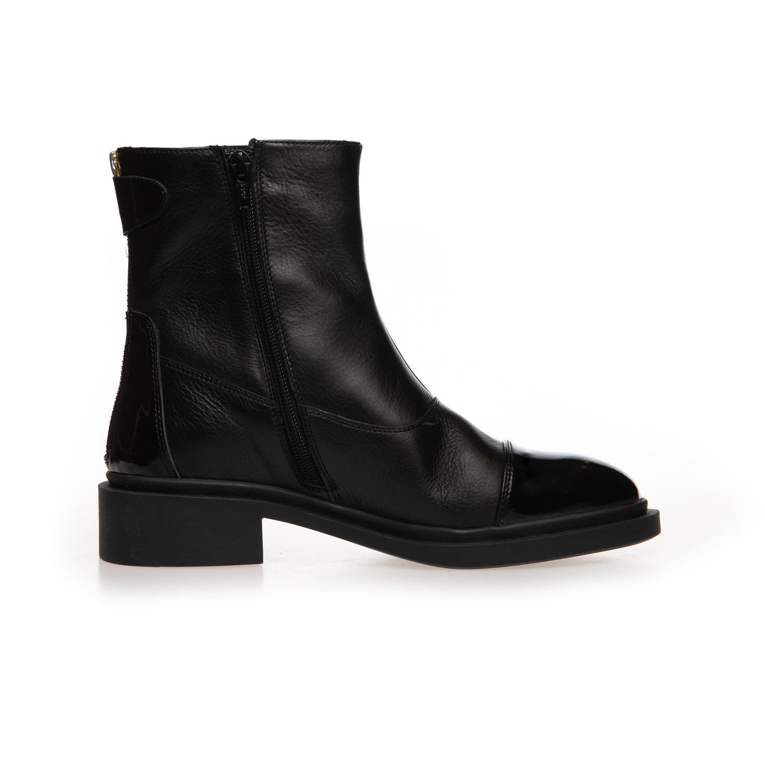 Copenhagen Shoes - As You See Patent Toe CS8733 - 00010 - Black W/Patent Toe Støvler 