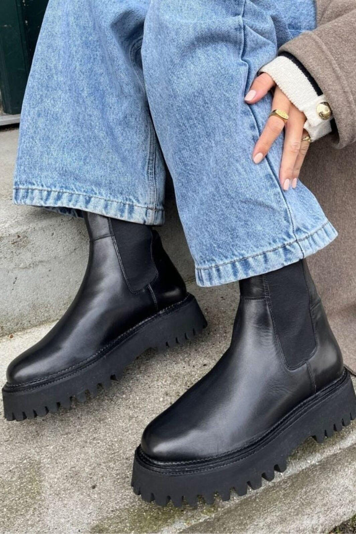 Copenhagen Shoes - Lemon (Plain Color) - Black Støvler 