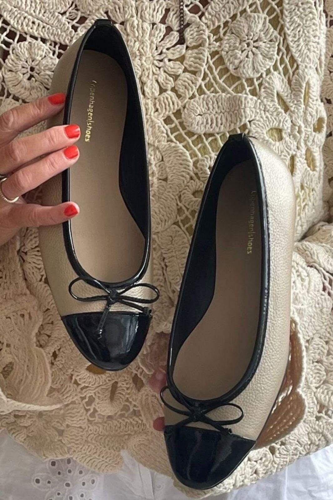 Copenhagen Shoes - My Own Ballerinas - 501 Gold/Black Ballerinaer 