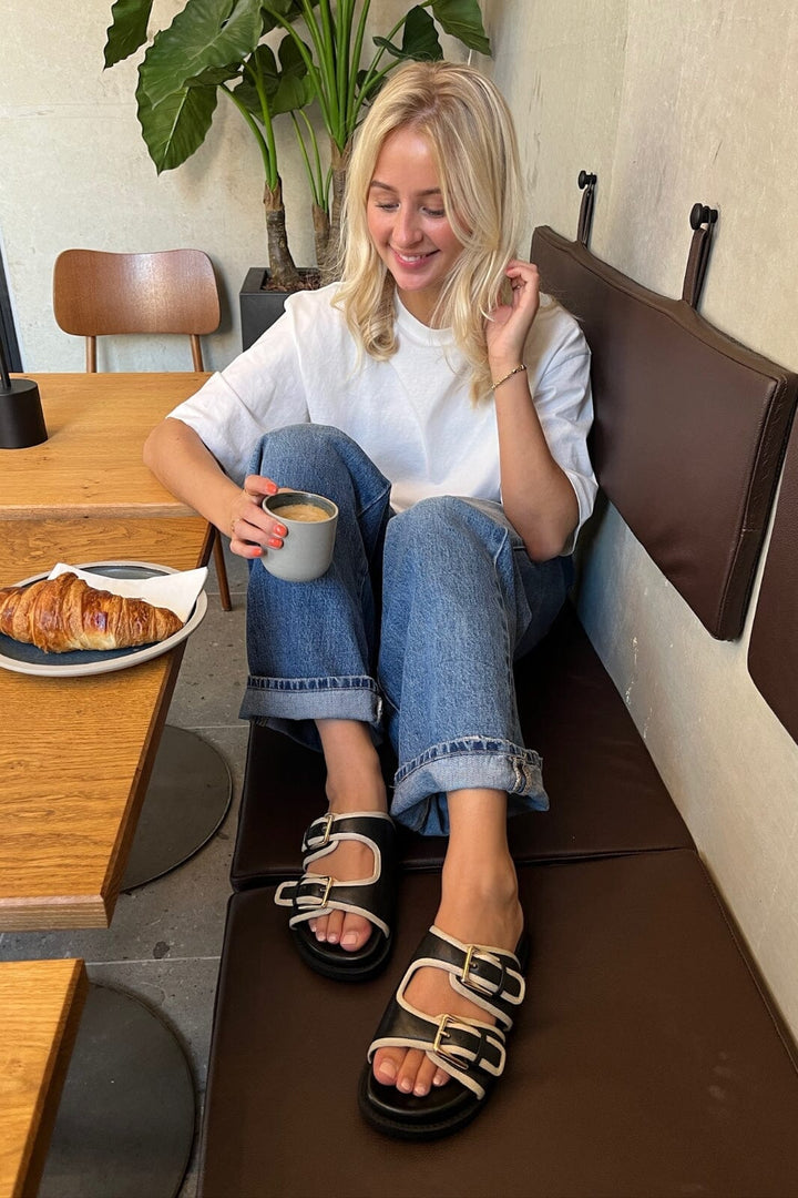 Copenhagen Shoes - The Feeling Leather CS8575 - 0010 - Black/Beige Ballerinaer 