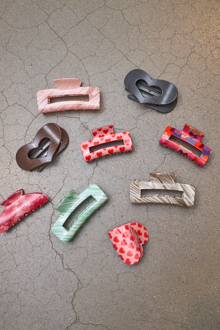 Black Colour - Bcemmeline Hair Claw 6010 - Pink