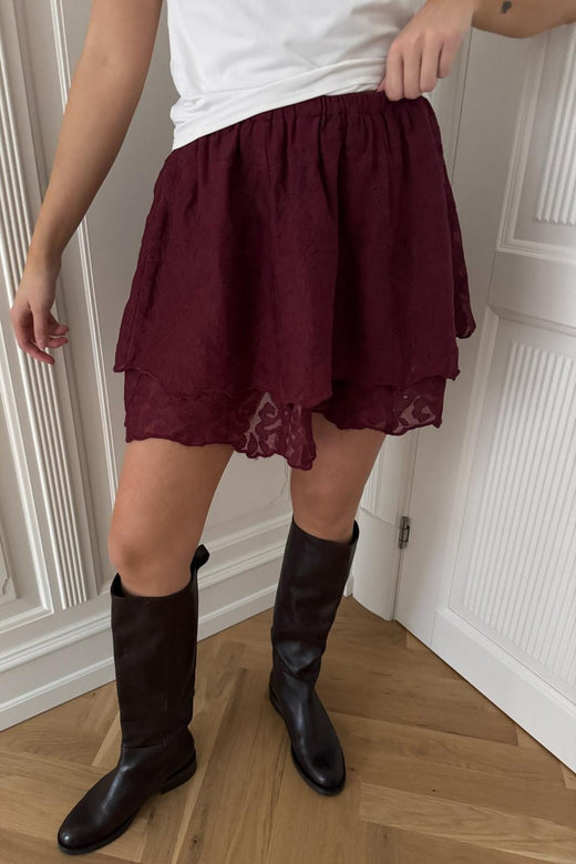 BYIC - Ellinoric Lace Mini Skirt 2576 - Vintage Bordeaux
