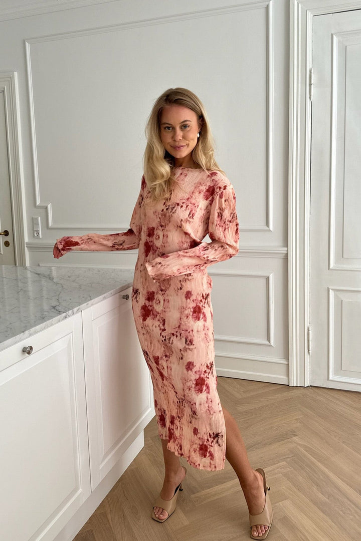 Forudbestilling - BYIC - Odaic Dress - wsr Warm Sunset Rose Kjoler 