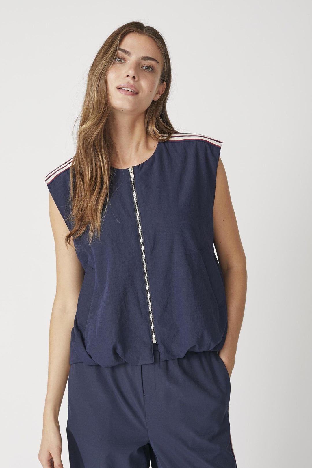 Forudbestilling - Co´Couture - Minguscc Balloon Vest 30358 - 120 - Navy Jakker 