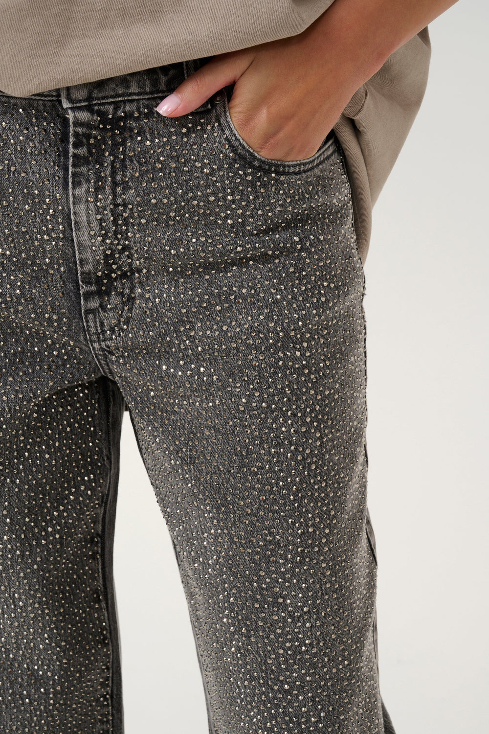 Forudbestilling - Gestuz - Gzzauma Jeans - 107487 Vintage Grey Wash Jeans 