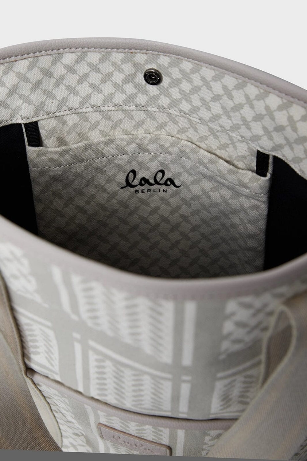 Lala Berlin - Tote Carmela 2.0 10011741 - Heritage Stripe Beige