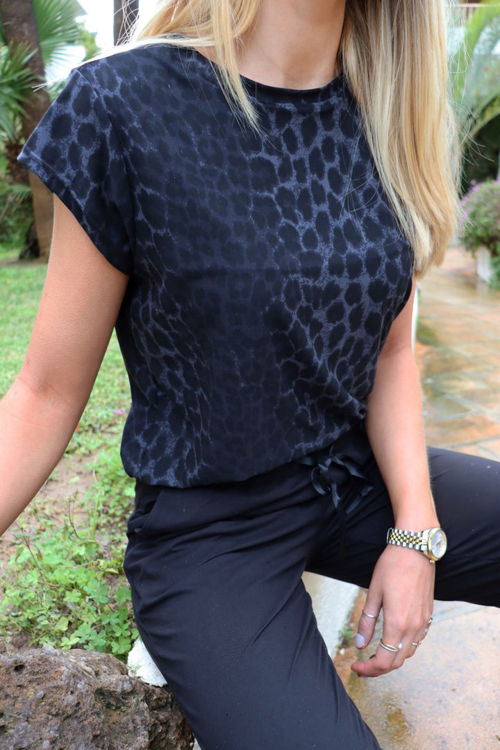 Liberte - Alma-U-Tshirt 9581 - Dark Grey Leo
