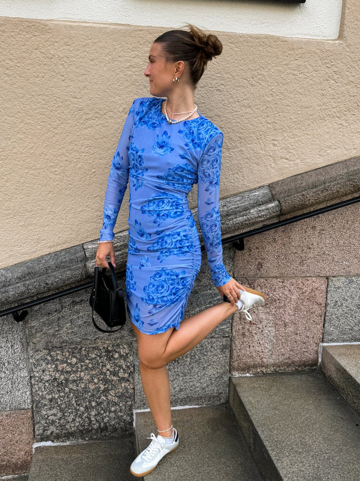 Forudbestilling - Noella - Kylo Dress - 1291 Tobi Blue Print Kjoler 