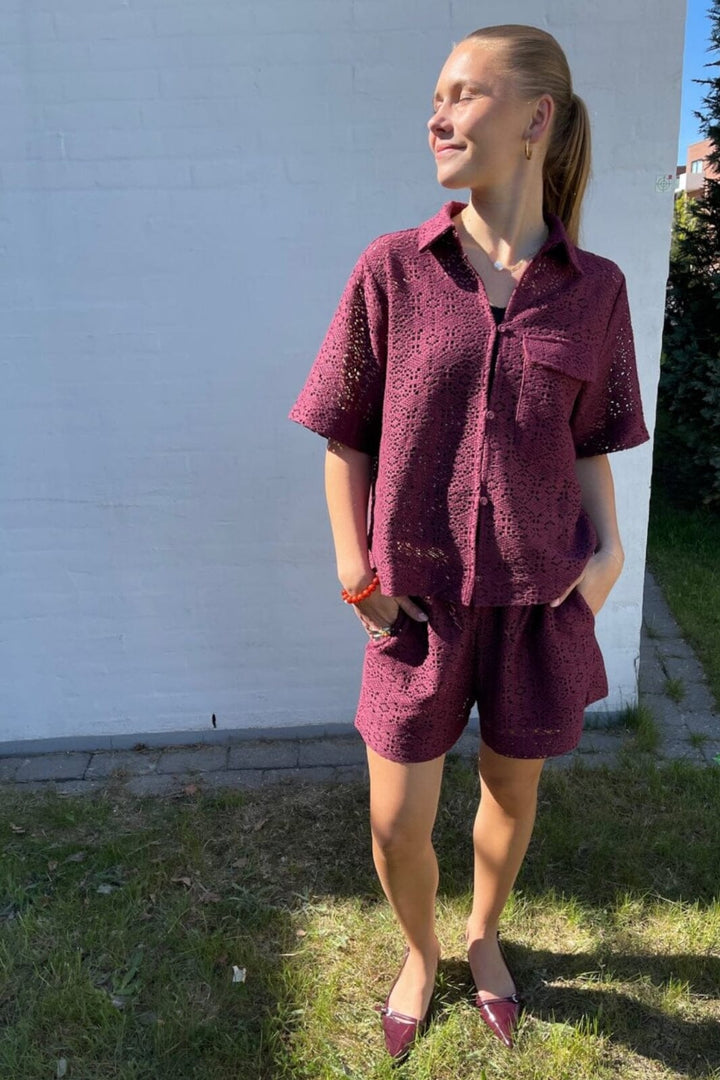 Sisters Point - Elsia-Sho 18591 - 516 - D. Bordeaux