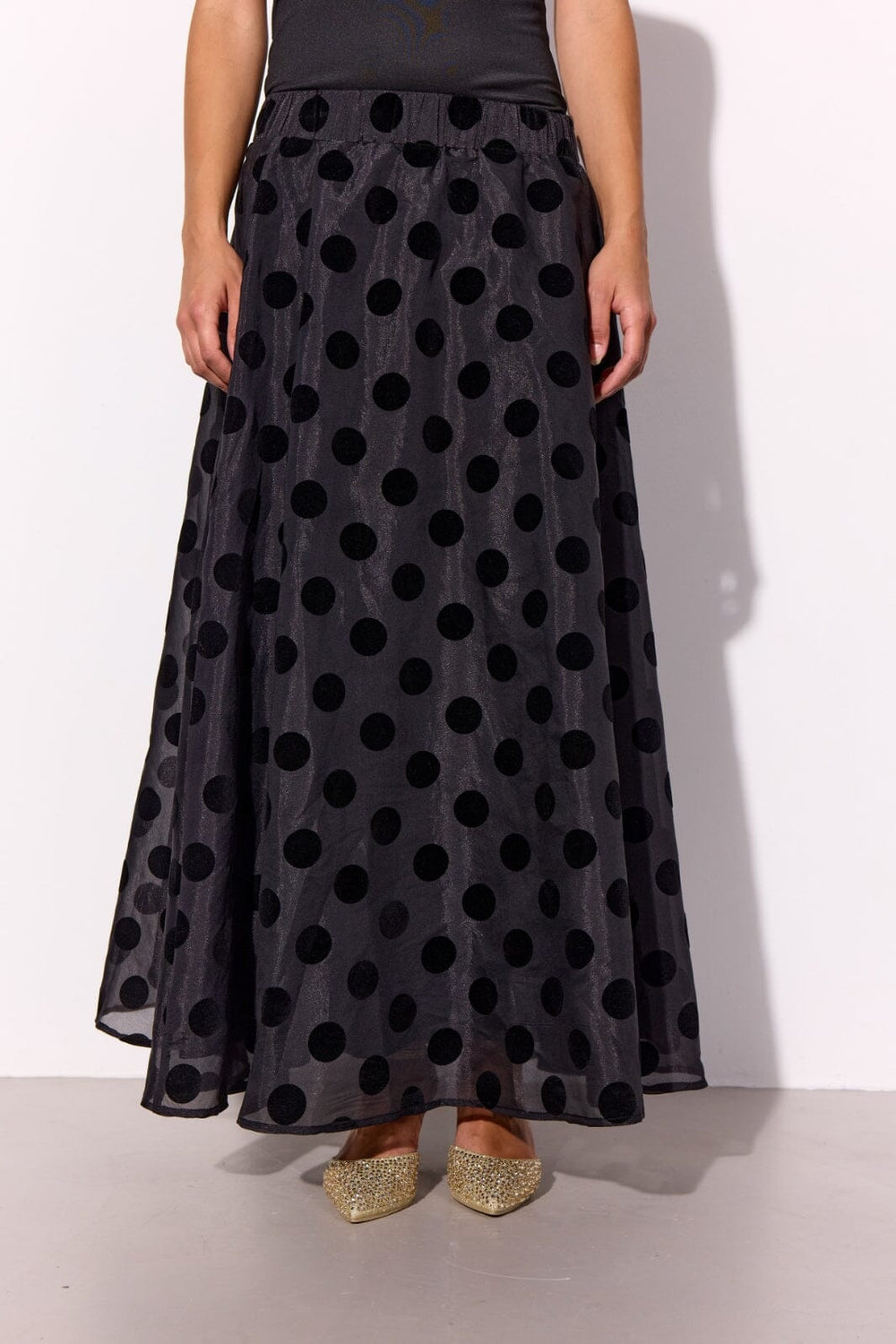 Hunkøn - Bobby Long Skirt 25636 - Black W/Dots