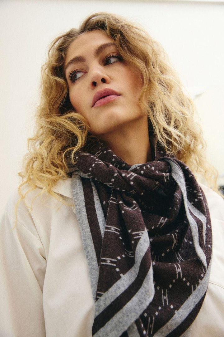 Hype The Detail - Triangle Scarf 960-83 - 89 - Brun Tørklæder 