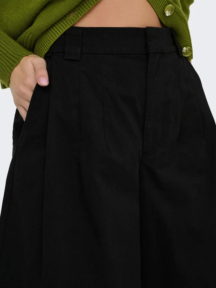 JDY - Jdybianca Bermuda Shorts - 5048939 Black Shorts 