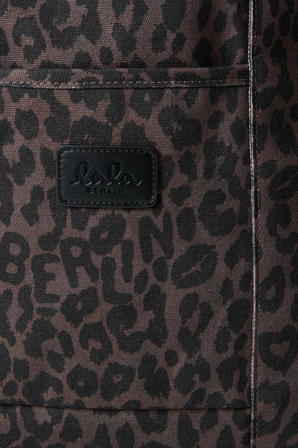 Lala Berlin - Tote Carmela 10027512 - Chocolate Brown Leo Tasker 