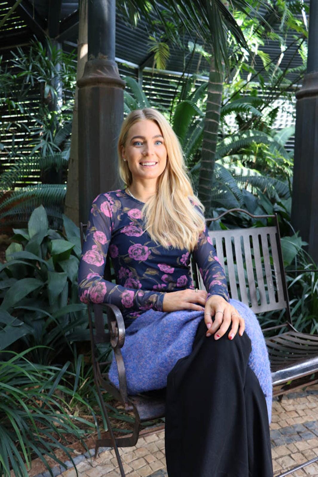 Liberte - Mesh Ls Tshirt 22065 - Navy Pink Rose T-shirts 