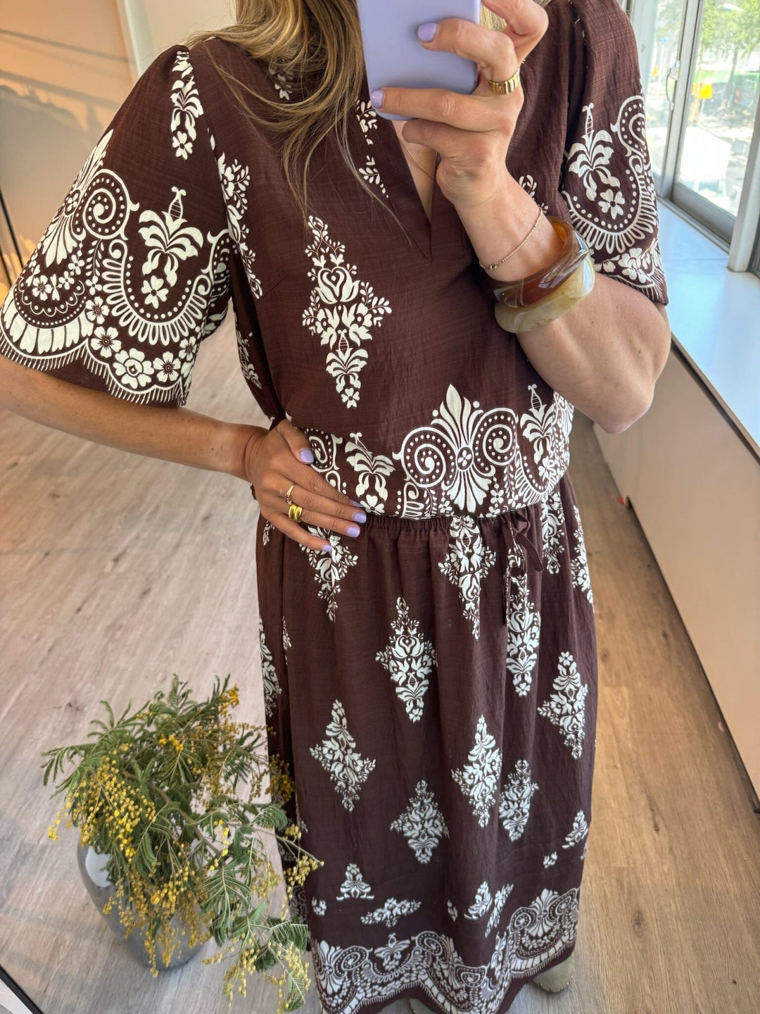 Love & Divine - Love1296-2 18910 - 800 - Brown/Paisley Toppe 