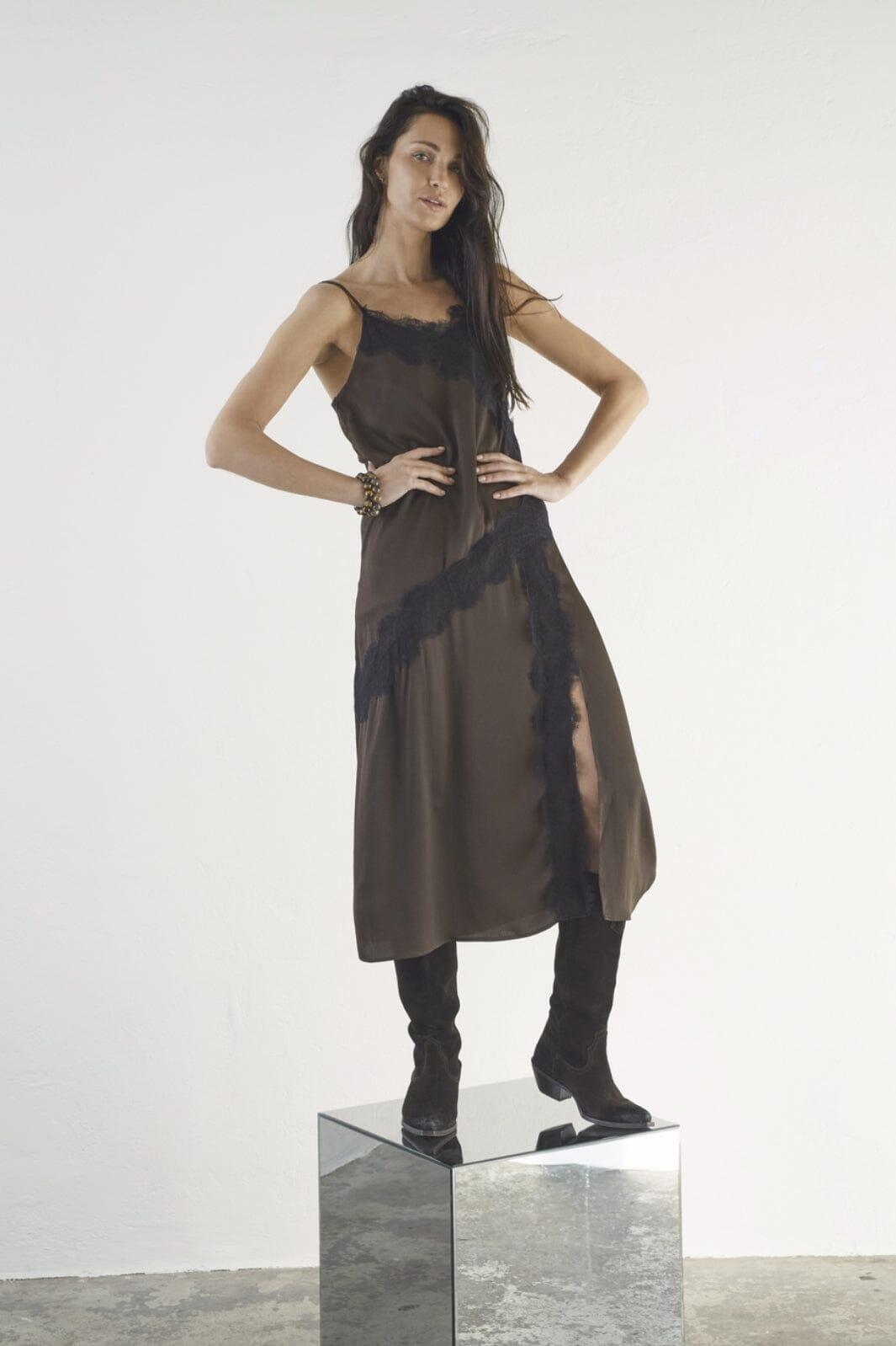Love & Divine - Love1356 18869 - 804 - Chocolate/Black Kjoler 