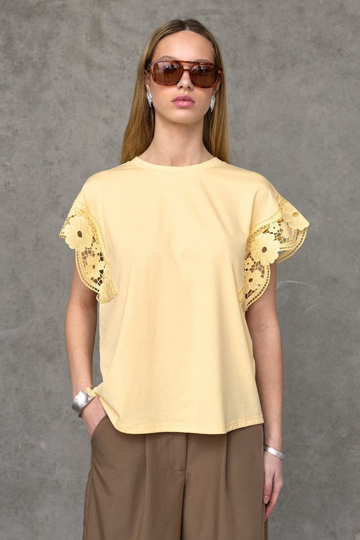Love & Divine - Love1517 19723 - 656 - Straw T-shirts 
