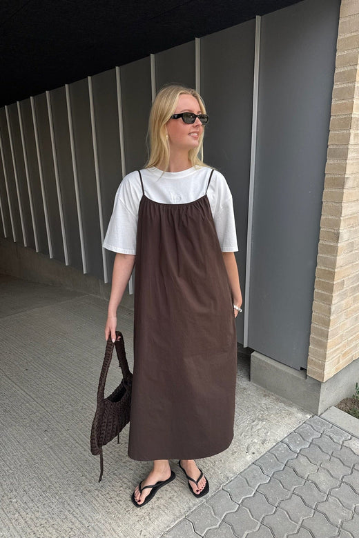 Love & Divine - Love1542 19854 - 222 - D. Chocolate Kjoler 