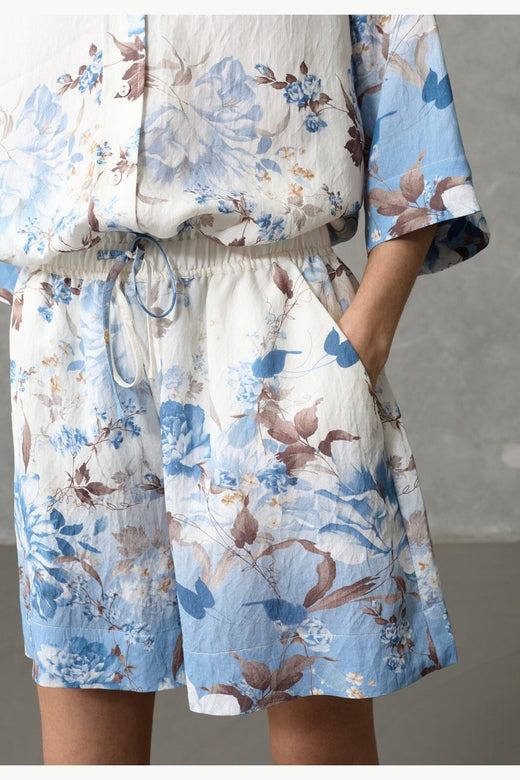 Love & Divine - Love970-13 19858 - 812 - Blue/Brown Flower