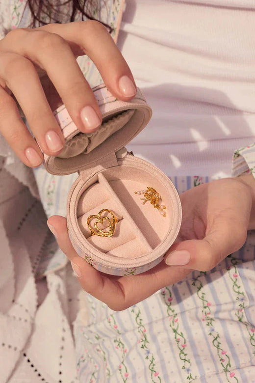 Maanesten - Round Jewelry Box - Small Garden Magic Ivory - 4123 Smykkeskrin 