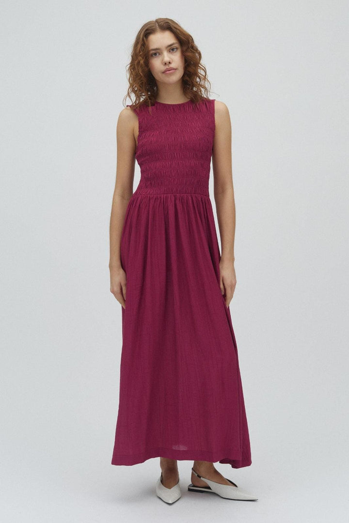 MbyM - Sorellia-M 63881120 - V82 - Radiant Raspberry Kjoler 
