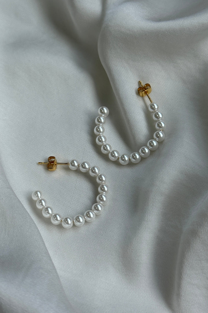 Mellow Moon - Pearl Ear Hoop - Forgyldt Øreringe 