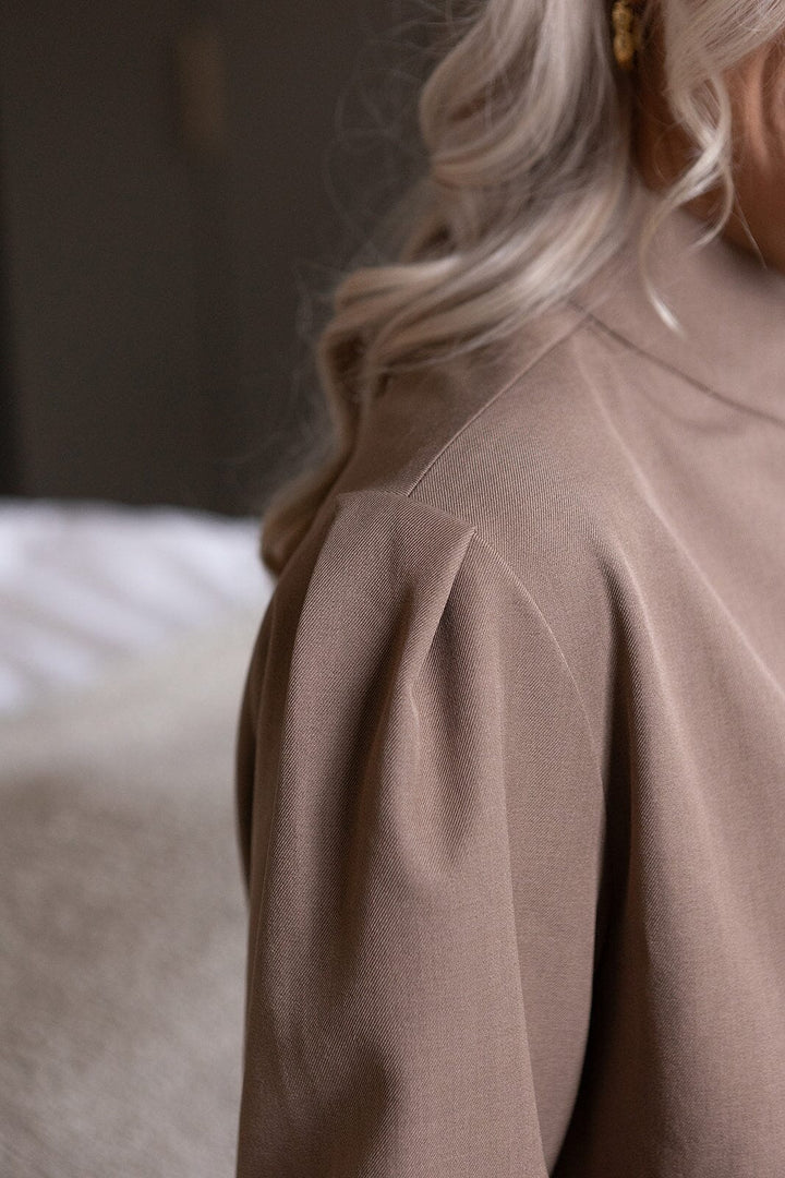 Molly & My X Melanie Due - Stephanie S Structure Blazer 168526 - 214 - Taupe Blazere 