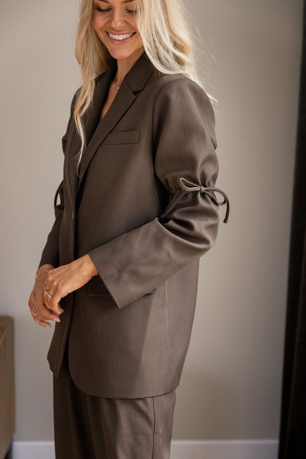 Molly&My x Julie Elgaard - Frida String Structure Blazer 167115 - 676 - Dark Brown Blazere 