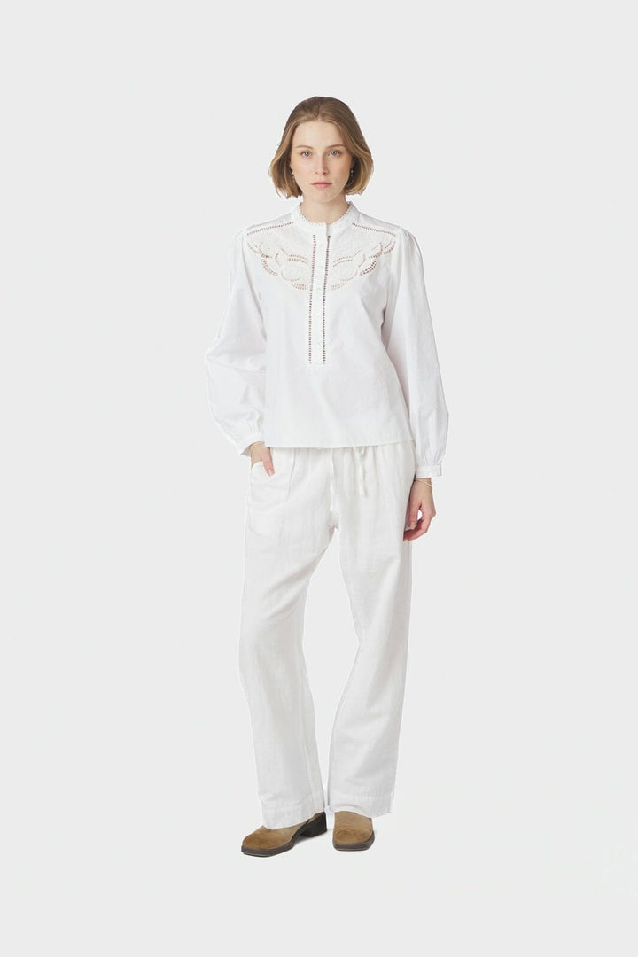 Neo Noir - Aneliah C Poplin Emb Blouse 169907 - 120 - White