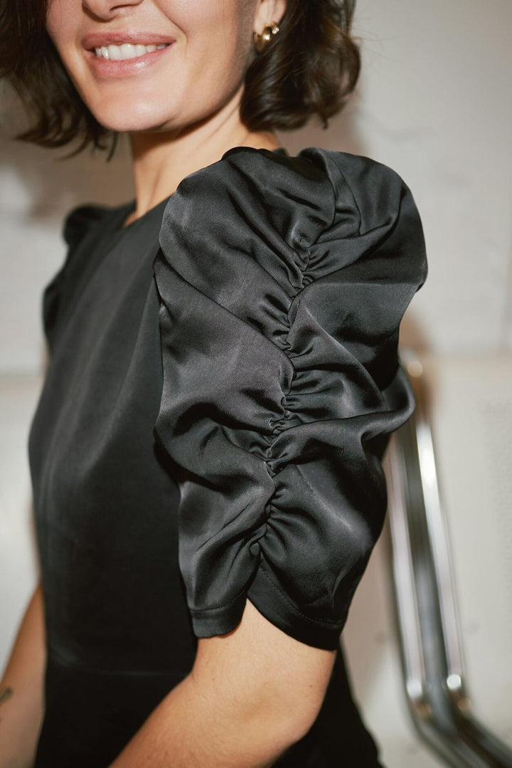 Neo Noir - Benua Heavy Sateen Blouse 167069 - 100 - Black Bluser 