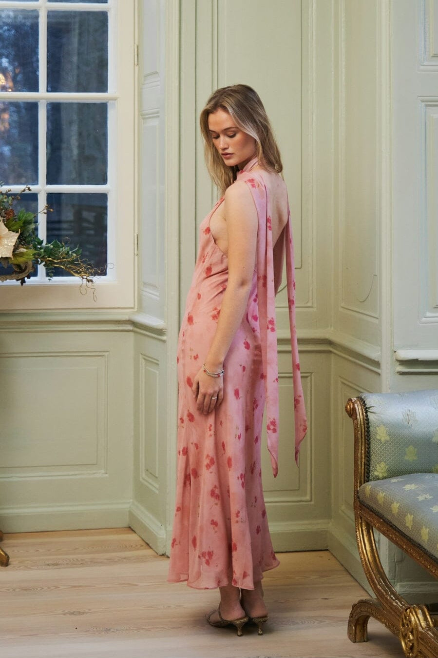 Neo Noir - Fiona Blurred Flower Halter Neck Dress 167918 - 754 - Light Pink