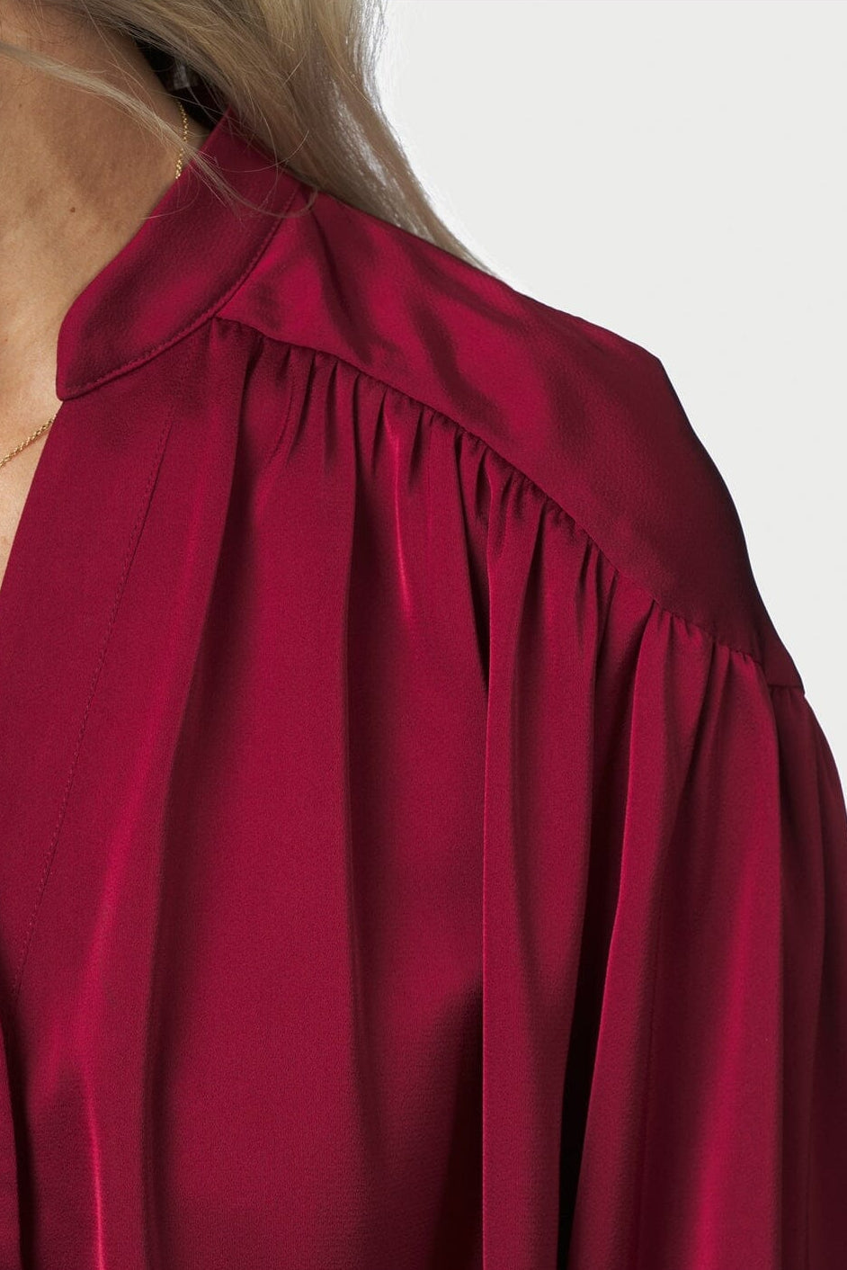 Neo Noir - Lunell Drapy Satin Blouse 171660 - 682 - Wine