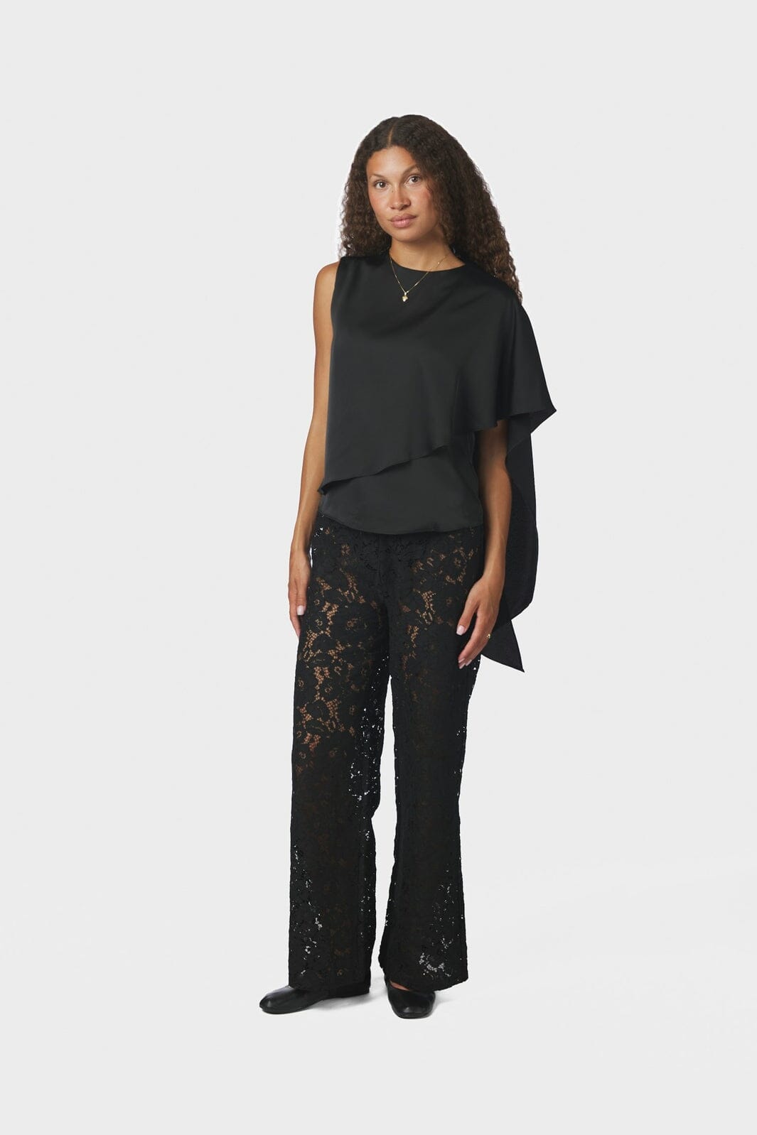 Neo Noir - Lunelle Drapy Satin Top 169843 - 100 - Black