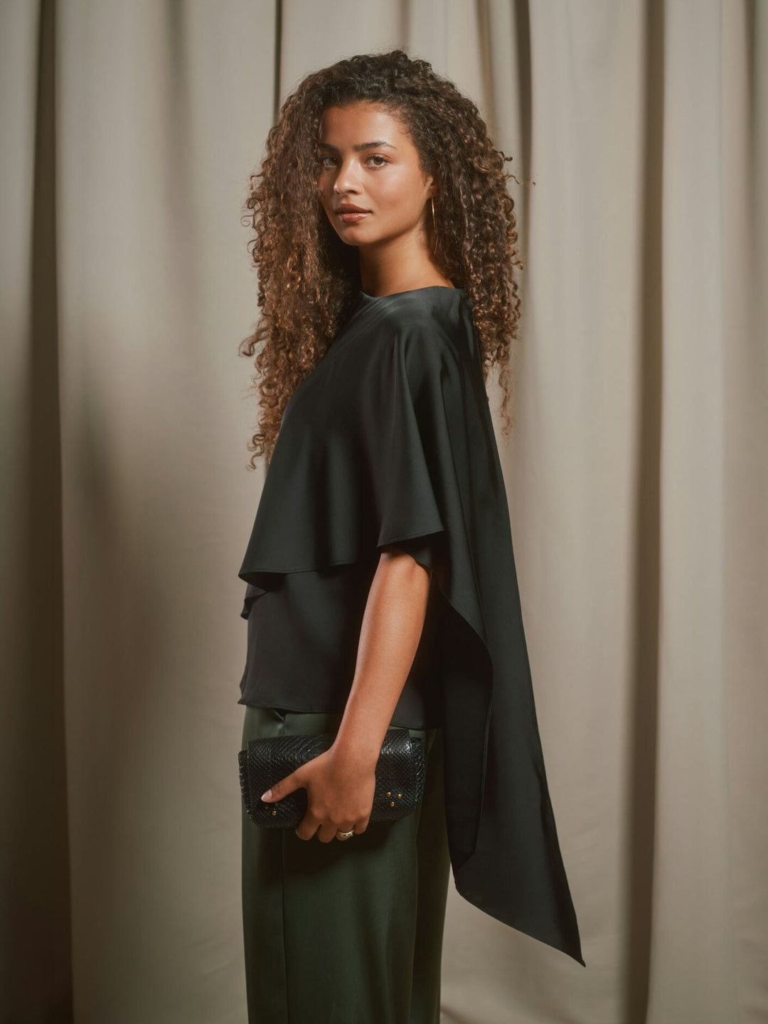 Neo Noir - Lunelle Drapy Satin Top 169843 - 100 - Black Toppe 
